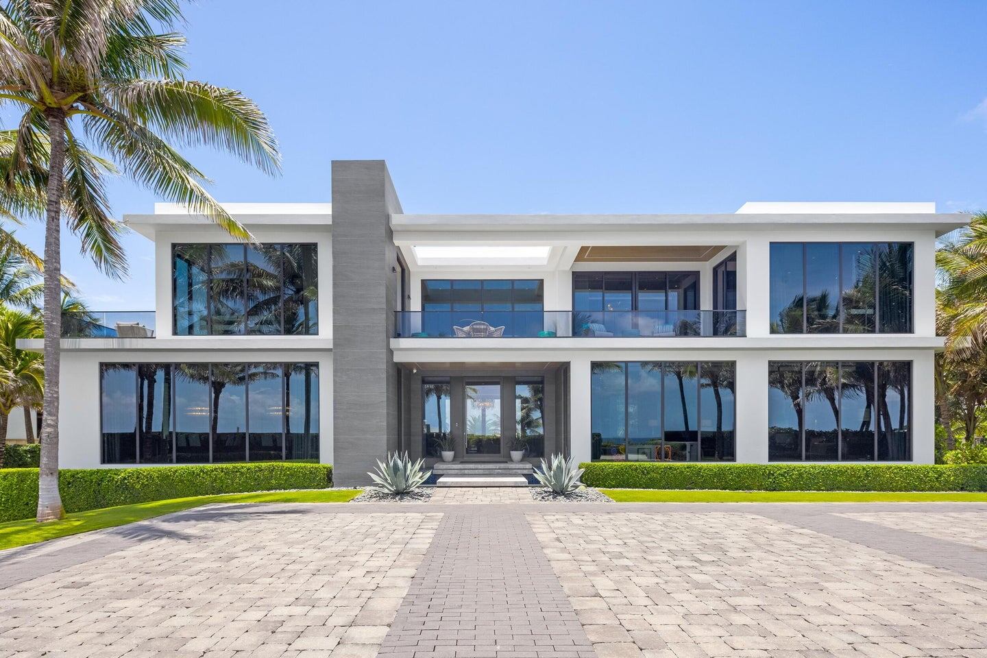 Ocean-to-Intracoastal Estate For Sale Manalapan Florida — HYPERLUXE